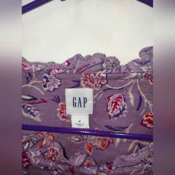 GAP 100% Authentic Button-down blouse Top Size M - Picture 4 of 4